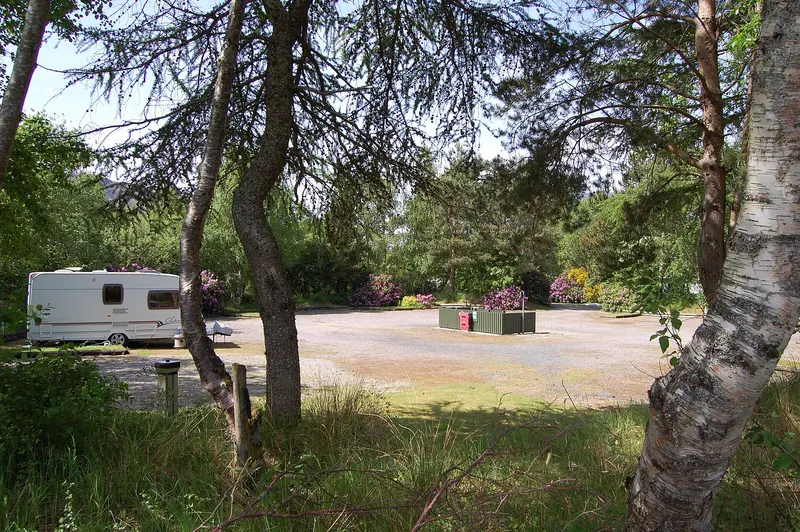 Photo: Ken Bagnall / CC BY-SA 2.0, via Wikimedia Commons Gairloch , Kinlochewe Caravan Site
