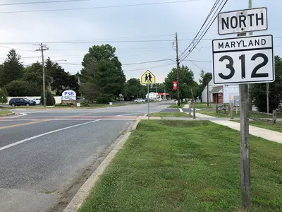 14 59 40 View north along Maryland State Route 312 (Central Avenue) at Maryland State Route 776 (Railroad…