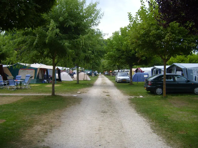 Campingplatz Le Curtelet in F 73610 Lepin le lac, am See