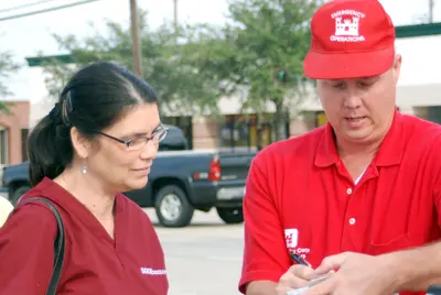 Corps of Engineers Takes Blue Roof Applications in Texas After Hurricane Ike, near Deer Park