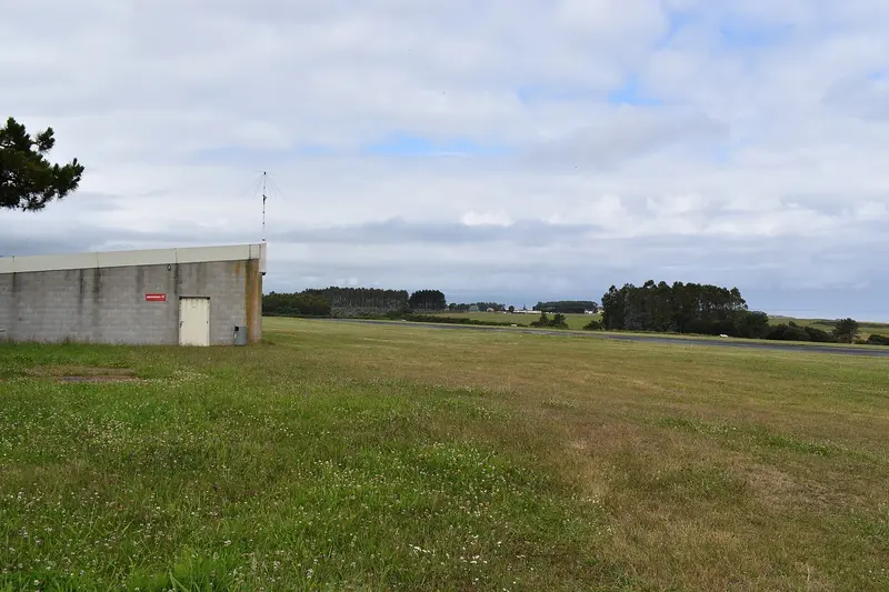 Aeródromo de Vilaframil, about 1.6 km from Camping Ribadeo