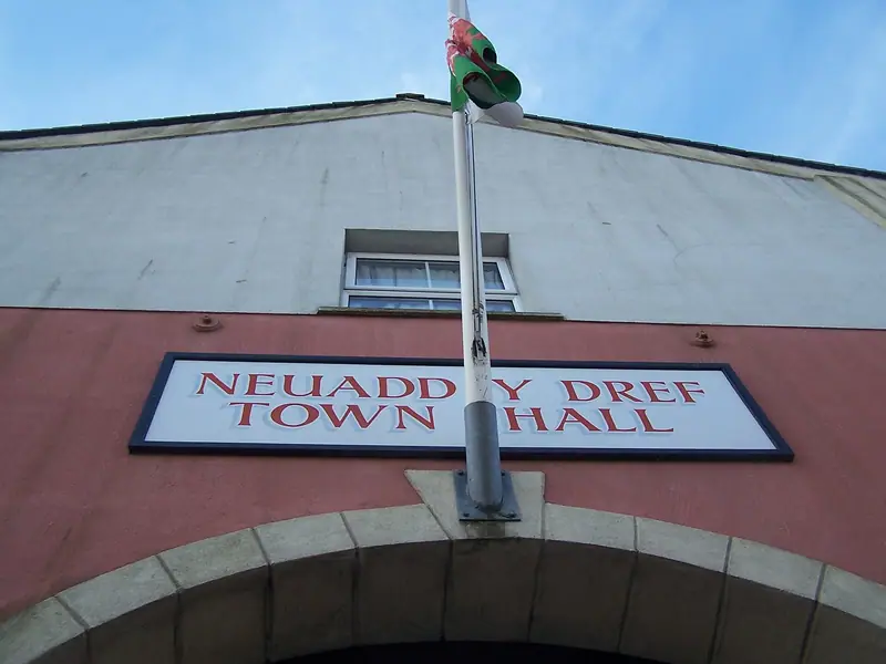 GlynneathTownHall, Glyn-neath