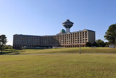 Renaissance Shoals Resort, near East Florence