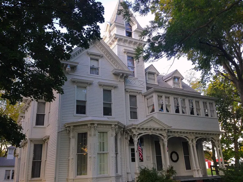 Anderson House Carlinville Front View