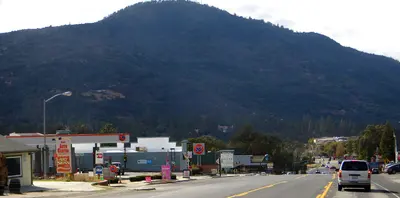 Oakhurst, California skyline