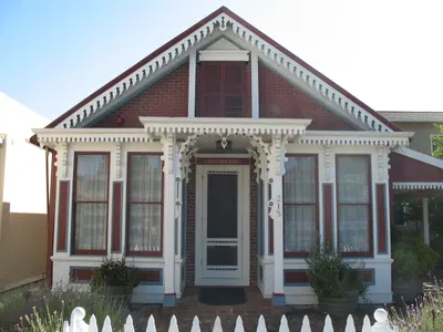 Gould-Shaw House, 215 N Cloverdale Blvd., Cloverdale, CA 7-3-2010 5-44-53 PM