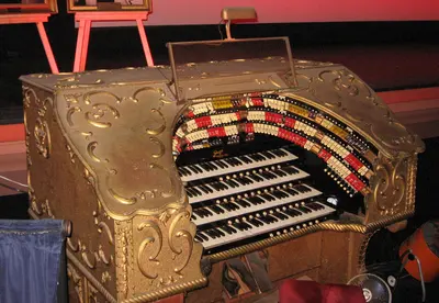 Avalon Theater organ