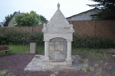 Photo: Llann Wé² / CC BY-SA 4.0, via Wikimedia Commons