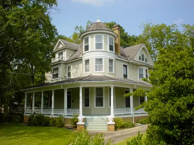 Fuller House, 220 W. Union Minden