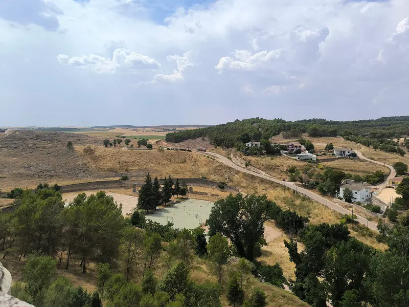 Paisatge des de la façana de l'església de Santiago Apòstol del monestir d'Uclés, about 0.6 km from Area de Ucles