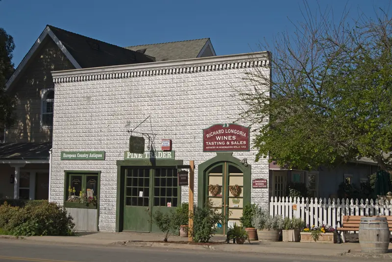 Pine Trader, Los Olivos