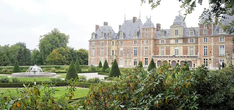 Château d'Eu en, about 0.5 km from Camping Municipal Eu
