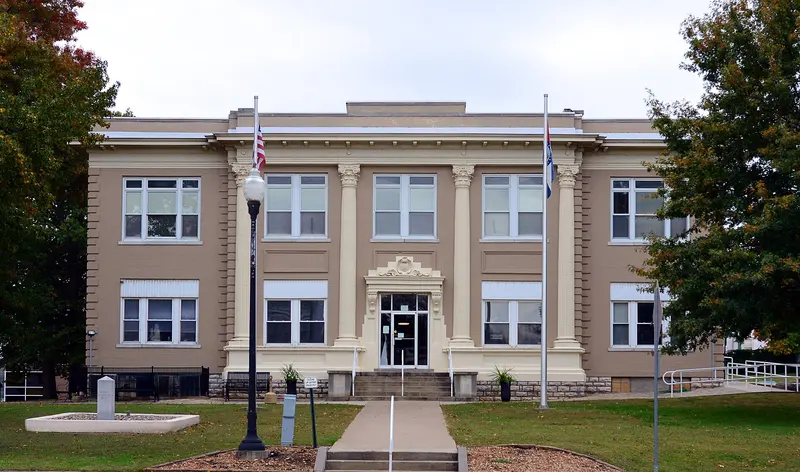 St Clair County Missouri courthouse 20191026