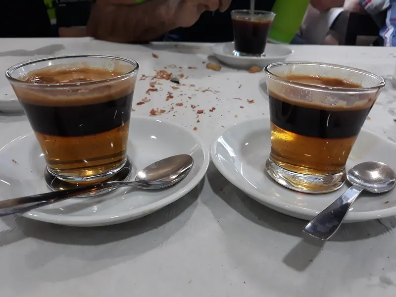 Creamaet al Bar Onne's de Xilxes, about 1.9 km from La Llosa