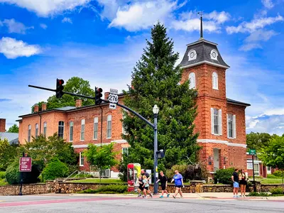 Transylvania County Courthouse in downtown Brevard, North Carolina