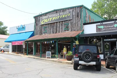 Smoky Mountain Trader Outfitters, Cleveland