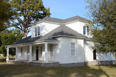 Bryant-Lasater House, Southwest View