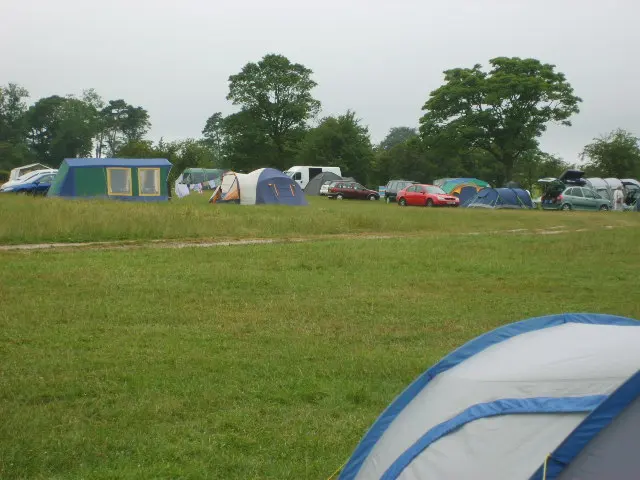 Photo: William Metcalfe / CC BY-SA 2.0, via Wikimedia Commons Barracks Farm campsite
