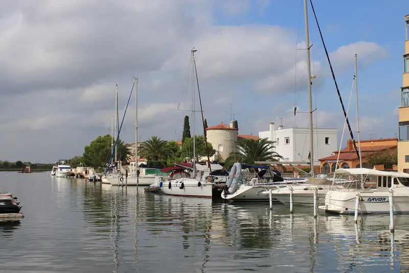 Rosas (Roses, Gerona), about 0.7 km from Camping Rodas