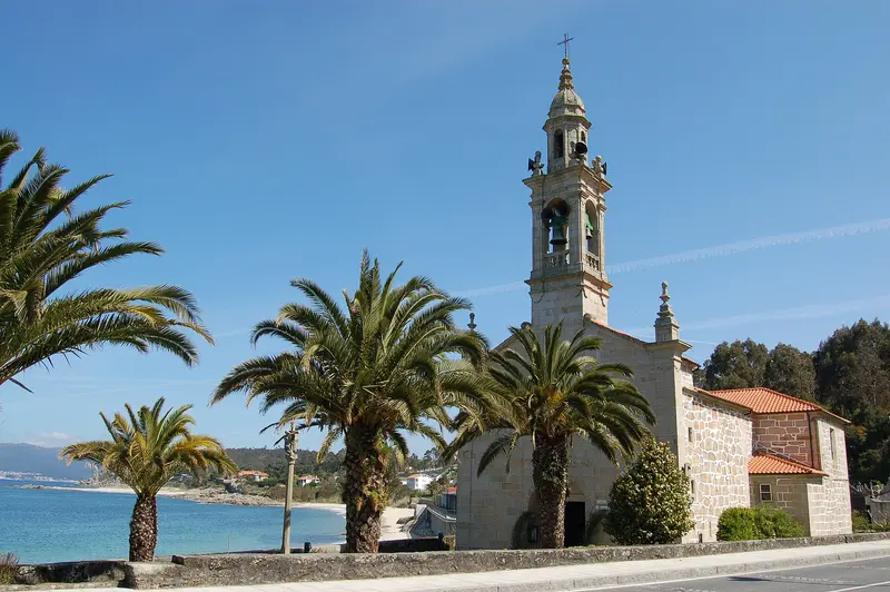 Noal, Porto do Son, about 0.8 km from Camping Cabeiro