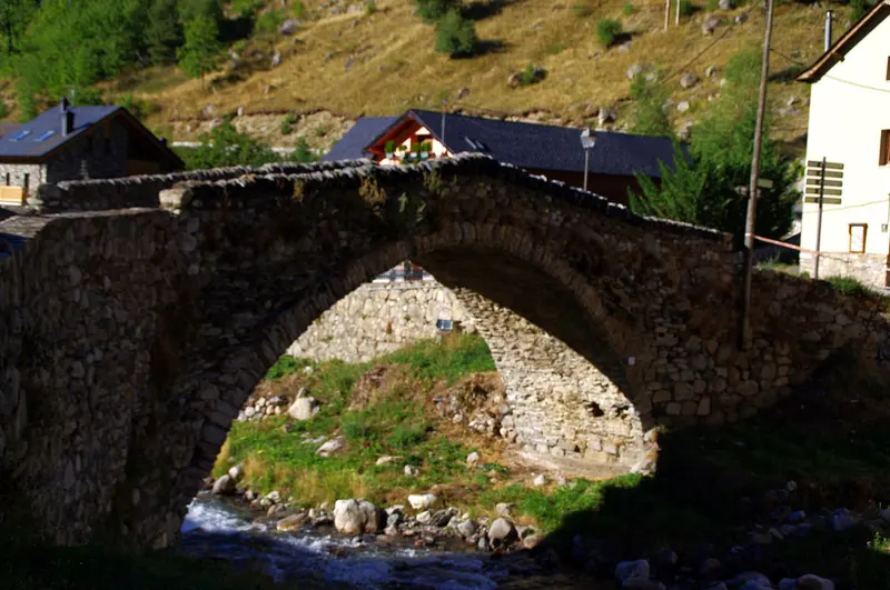 Pont de la Capella, about 0.2 km from Càmping Solau