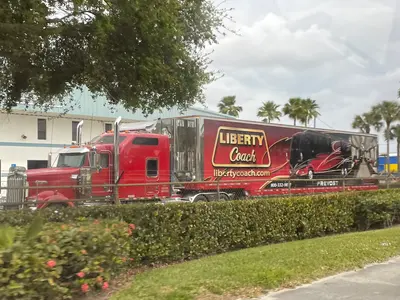 Kenworth W900 - Liberty Coach, near Palm City