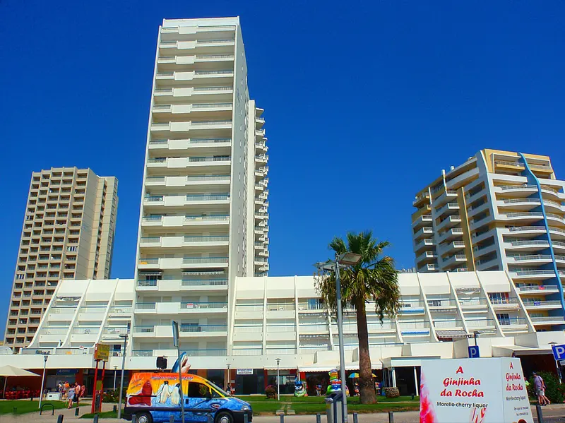 Edifício Concorde Portimão apartment hotel, Avenida Tomás Cabreira, Praia da Rocha, Portimão