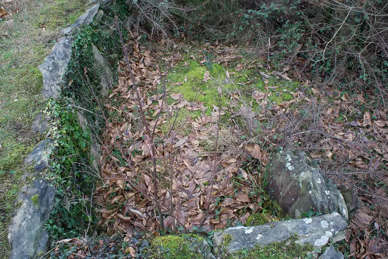 Dolmens de Kerléven, about 0.4 km from Les Falaises