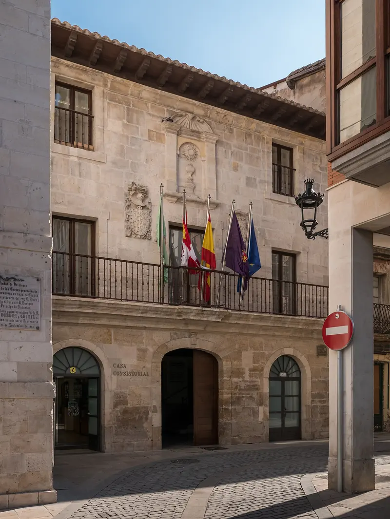 Briviesca - Casa Consistorial -BT, about 0.4 km from Área de Briviesca