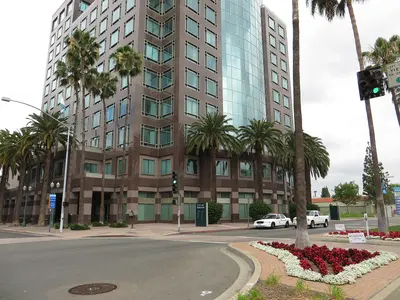 Anaheim City Hall West, Anaheim, CA, lower SE corner