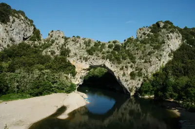 Pontdarc, Vallon-Pont-d'Arc