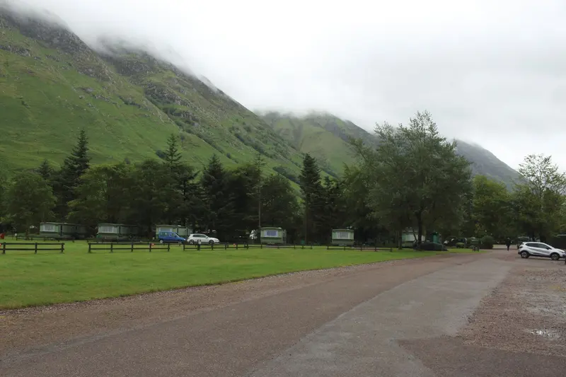 Photo: Graham Robson / CC BY-SA 2.0, via Wikimedia Commons Campsite and caravan park, Glen Nevis