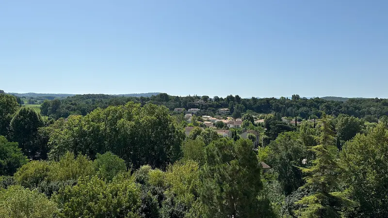 Panorama depuis le place du château de La Tour-d'Aigues